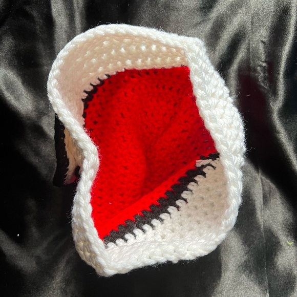 Pokemon Pokeball Knitted Crochet Beanie Hat - Picture 5 of 5